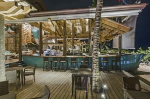 Bar club de Playa, Balcones (1024x678)
