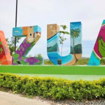 Azua de Compostela. Tierra de Poetas, Sol y Aventuras