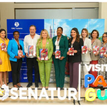 Las mujeres representan más del 52% de la fuerza laboral en turismo en LATAM, según ONU Turismo