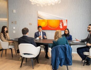 David Collado presenta en Nueva York proyecciones turísticas 2026 ante líderes financieros internacionales