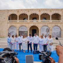 David Collado entrega restauración del Alcázar de Colón e inicia moderno sistema de iluminación en la Ciudad Colonial