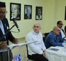 Ponen en circulación libro ‘La Diplomacia Pública en la República Dominicana’